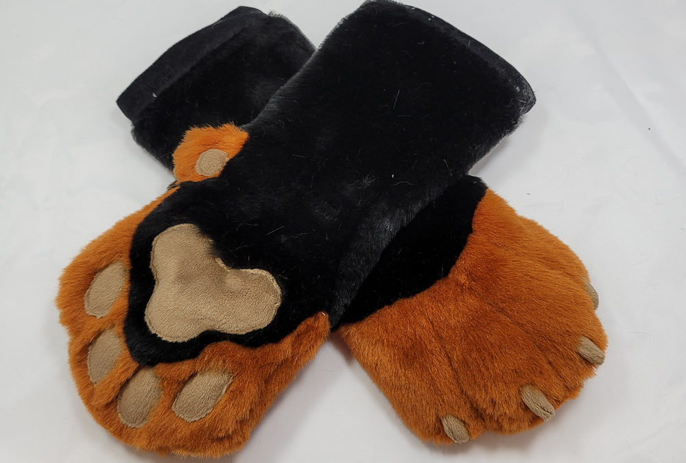 Black & Tan Mitten Paws