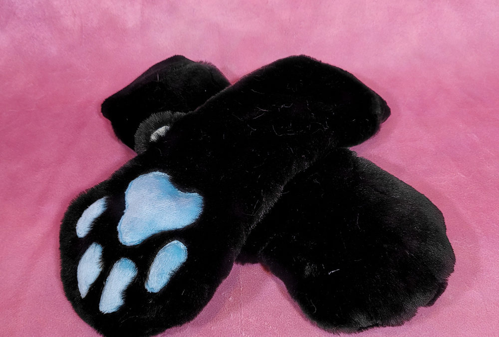 Black & Blue Mitten Paws