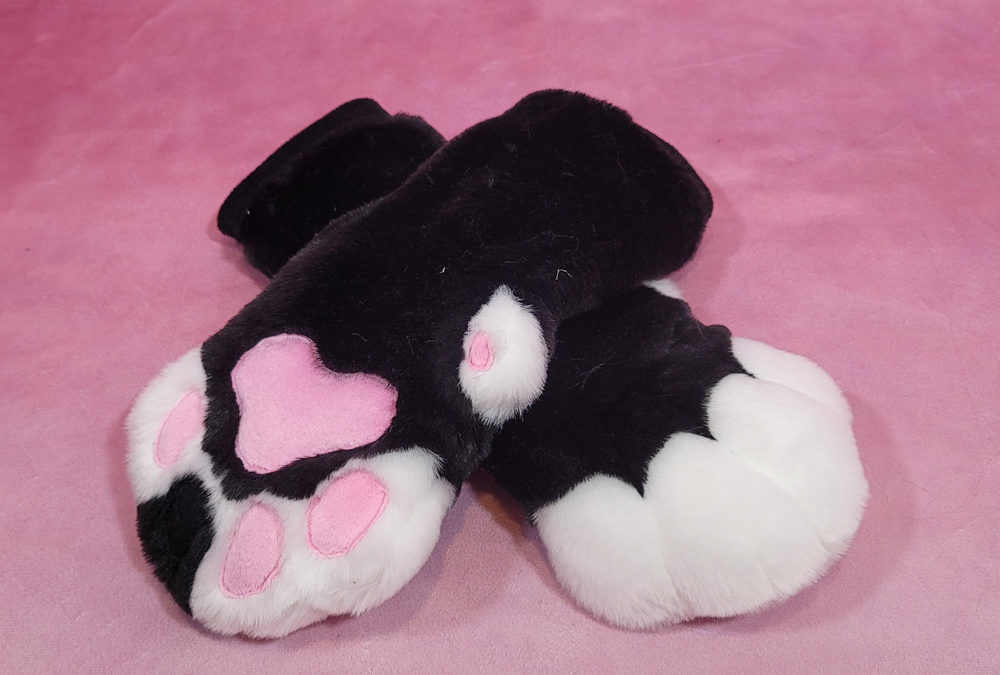 Black & White Mitten Paws