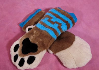 Brown & Blue Mitten Paws