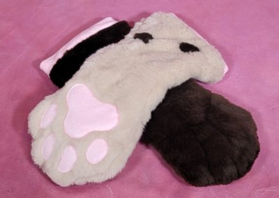 Tan & Brown Mitten Paws