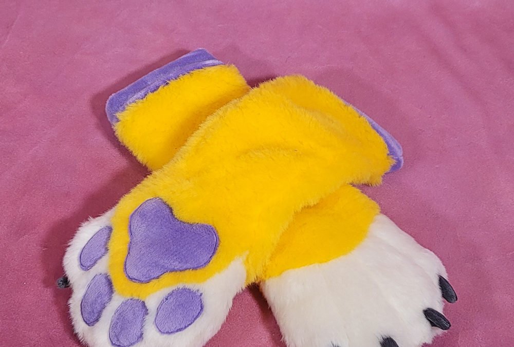 Yellow & Violet Mitten Paws