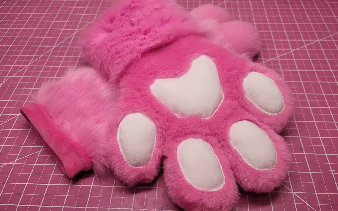 Pink & White 3-Finger Toony Paws